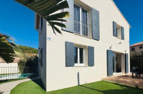 Maison moderne avec piscine